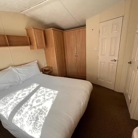 Contemporary Caravan At Newquay Parque de vacaciones *