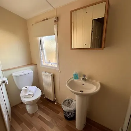 Contemporary Caravan At Newquay Parque de vacaciones New Quay