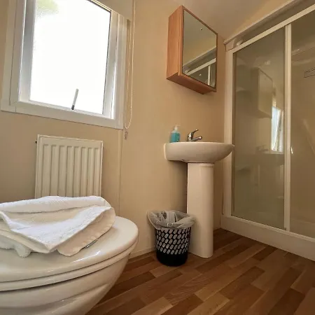 Contemporary Caravan At Newquay Parque de vacaciones *