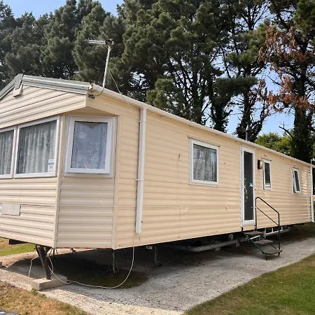 Contemporary Caravan At Newquay Parque de vacaciones
