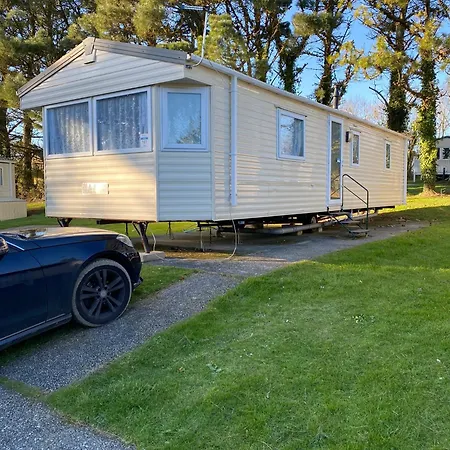 Contemporary Caravan At Newquay
